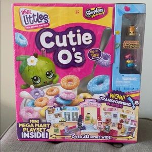 Shopkins Real Littles Cutie Mini Mega Mart Playset